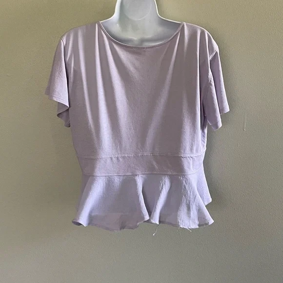 Free People Knot Me Tee in Lilac NWOT - Picture 7 of 10